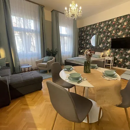 Casa Rosa Апартаменти *